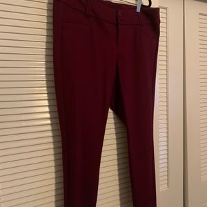 Maroon leggings